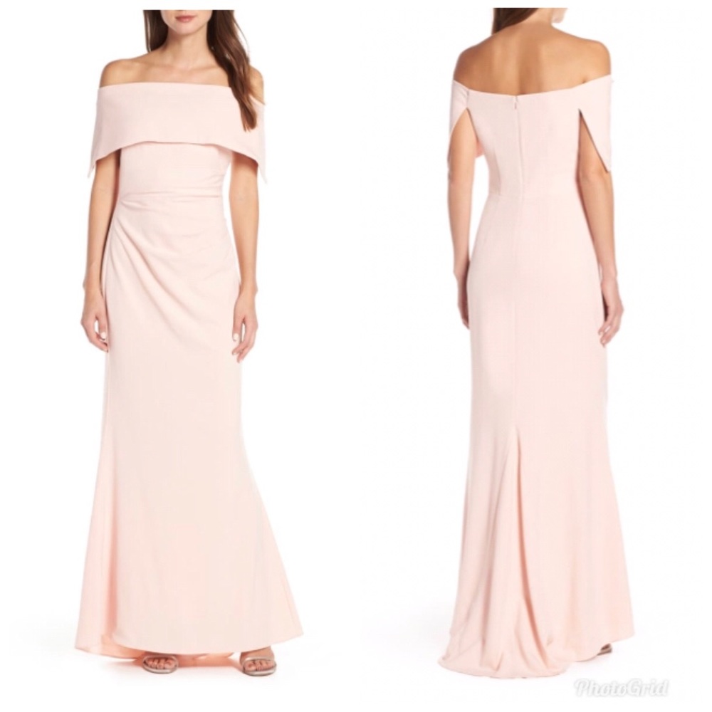 Vince Camuto gown - 14